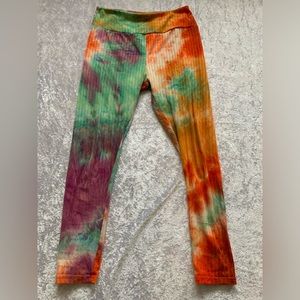 The best tie dye yoga pants ever. Vivid tiedye made out of polyester Spandex
